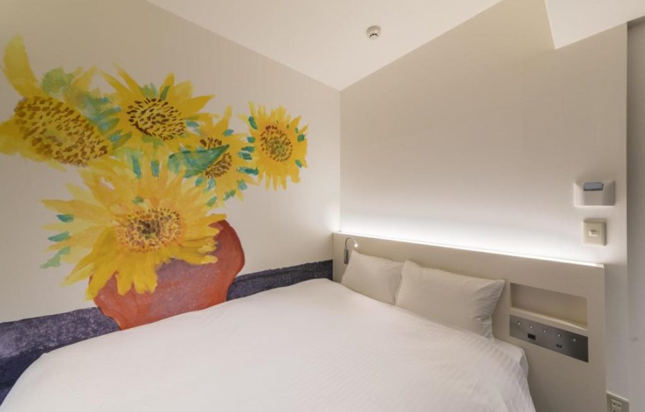 DOUBLE BED ROOM