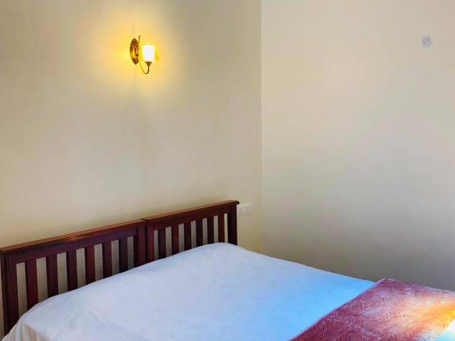 Double Bed Room – Little Shola