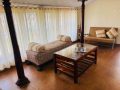 Double Bed Room – Little Shola